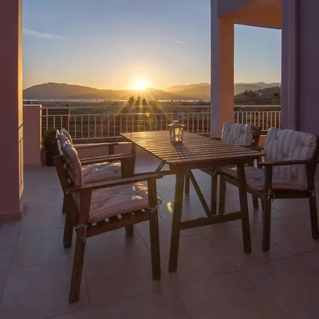Nikoleta Hotell 3*